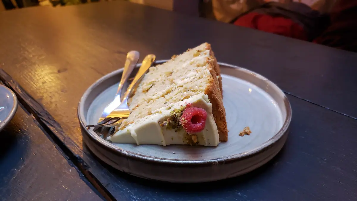 Dream Cake – cake shop in Stewarton town centre